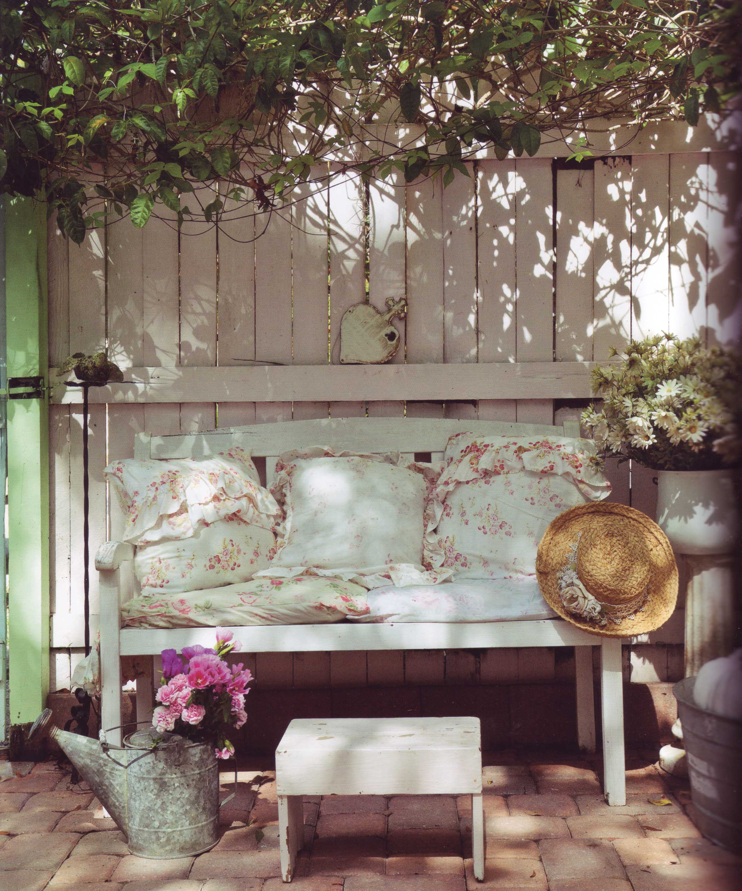 Maalaisromantikon sohva