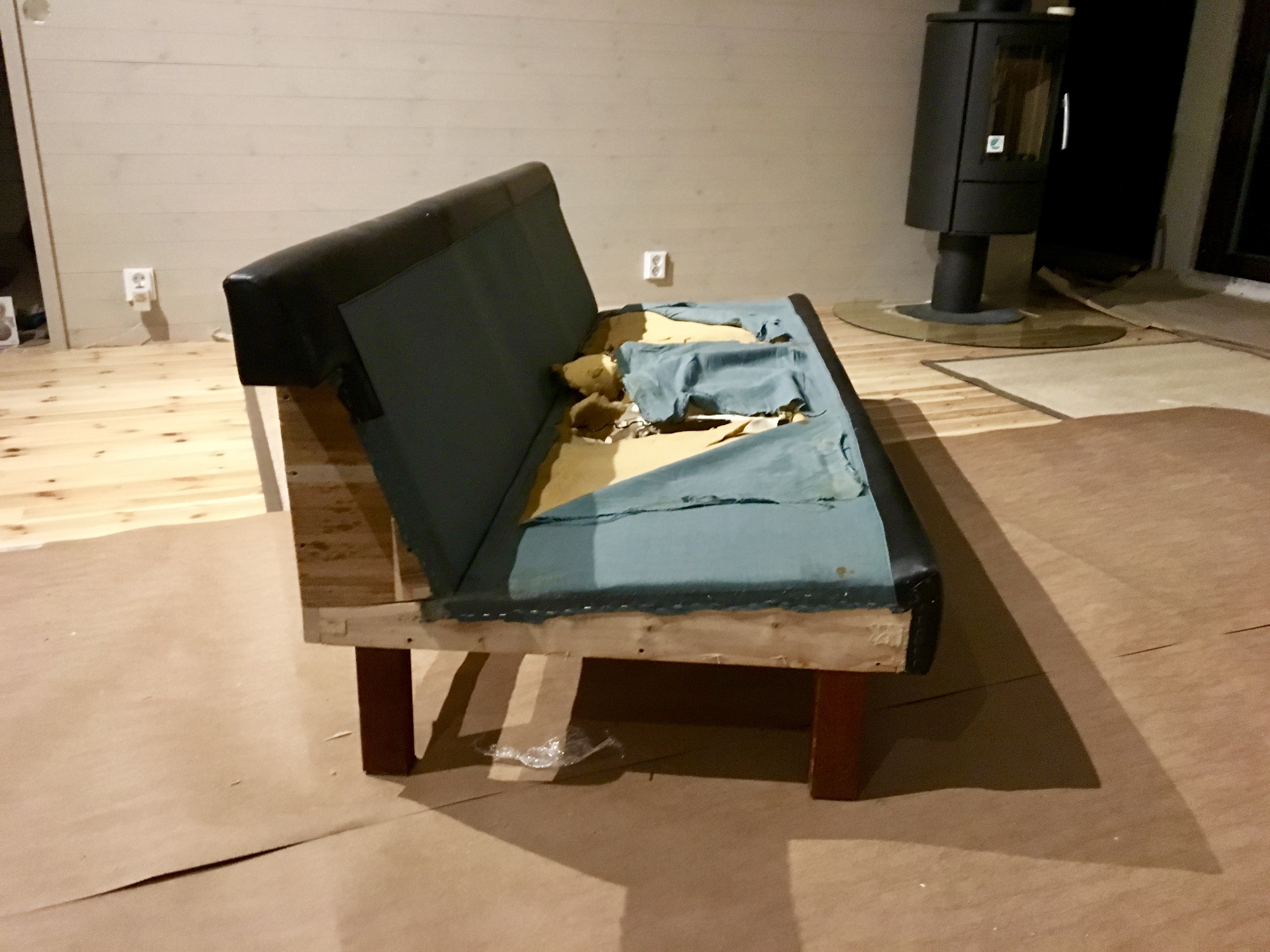 60-luvun nahkasohvan kunnostaminen, MindyJBlog