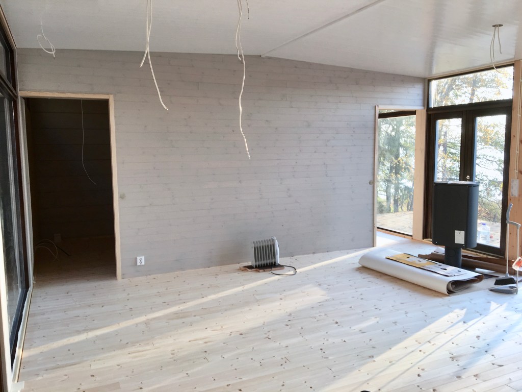 Seinien ja katon maalaus, Glass House, MindyJBlog