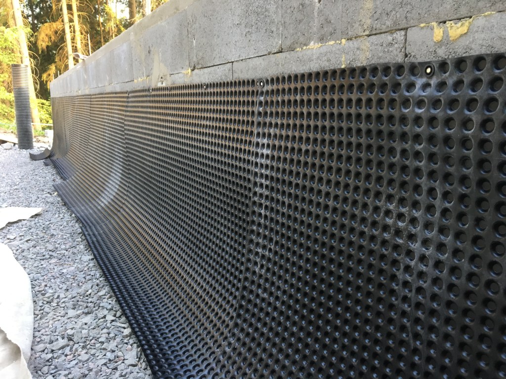 Patolevyjen asennus, MindyJBlog