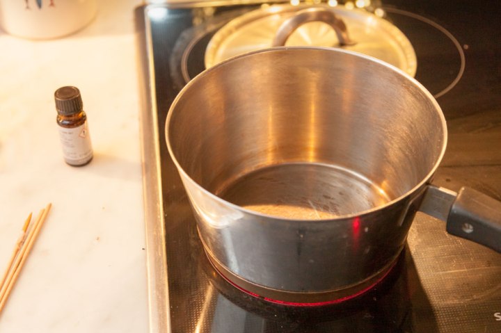 Kynttilöiden valmistus itse, parafiini steariini